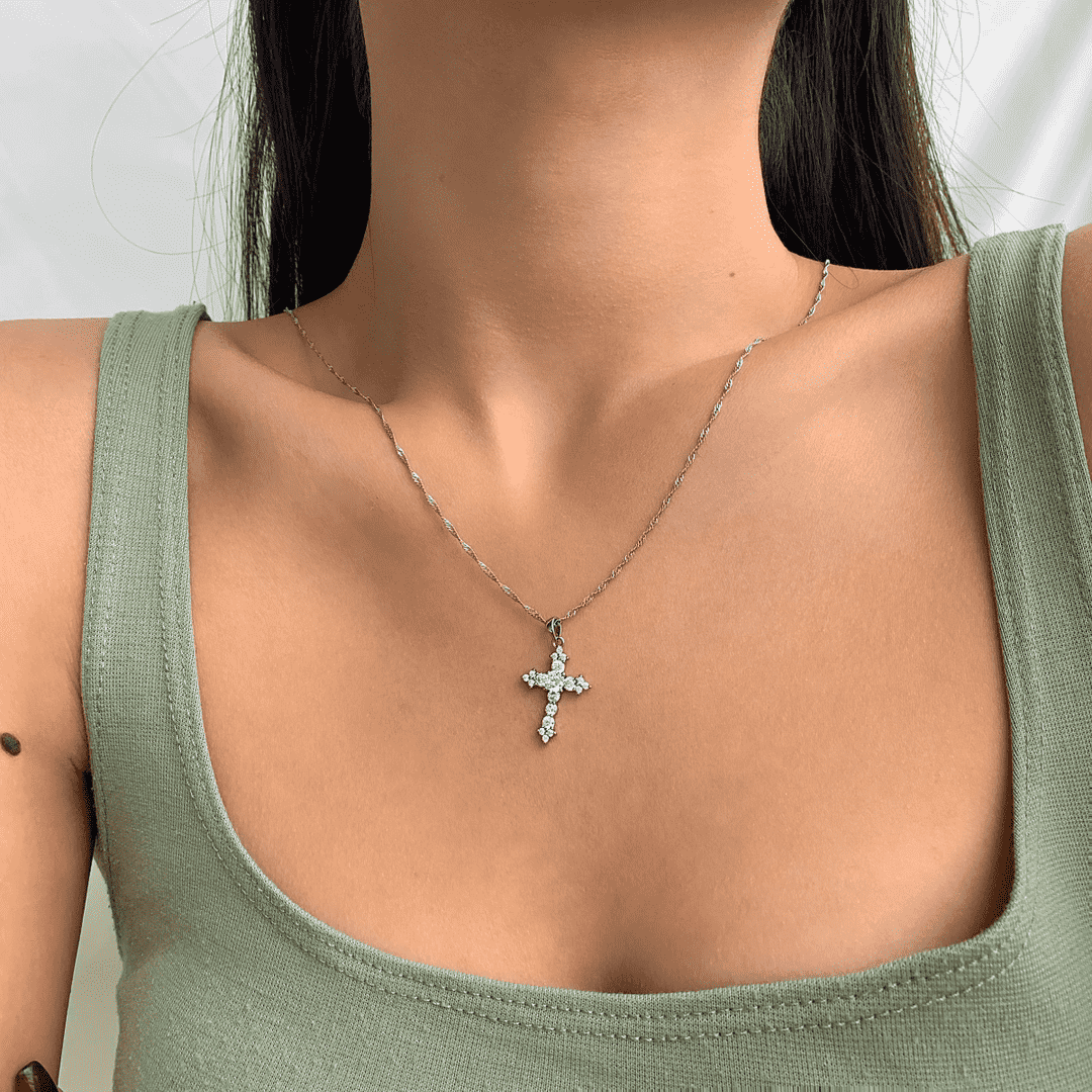 [Everoly JW]Delicate Cross Shape Necklace