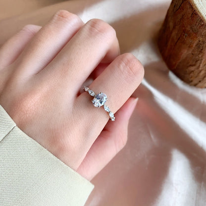 [Everoly JW]0.75 Carat Luxurious Vibrant Elongated Cushion Cut Daily Ring