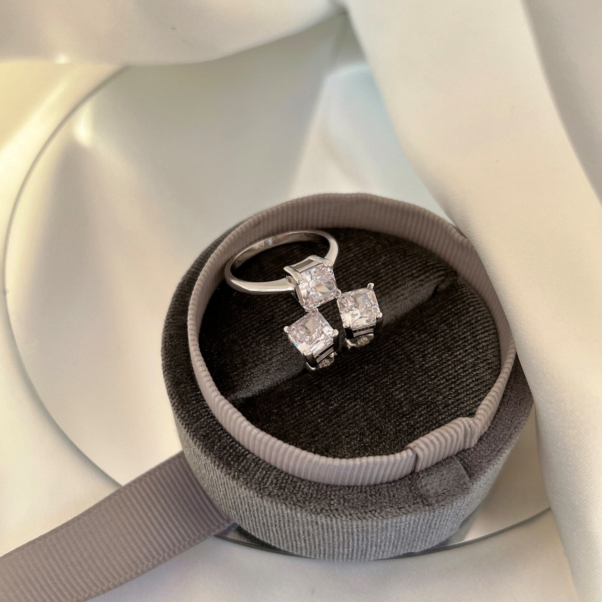 [Everoly JW]1.0 Carat Radiant Princess Cut Wedding Earrings