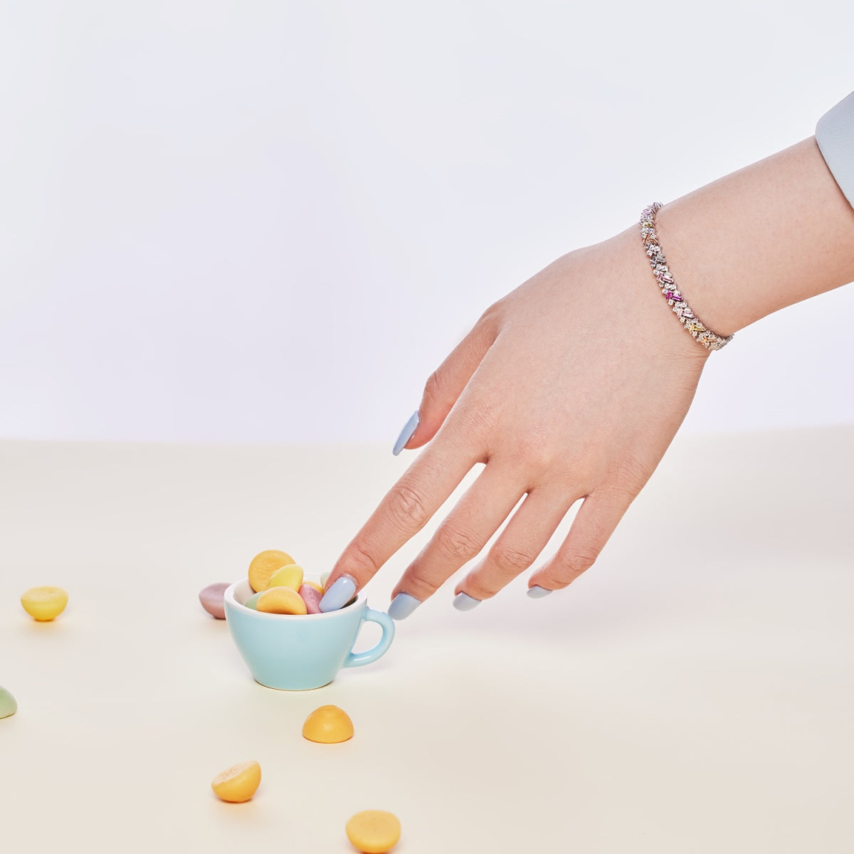 [Everoly JW]Dazzling Unique Multi Shape Daily Bracelet