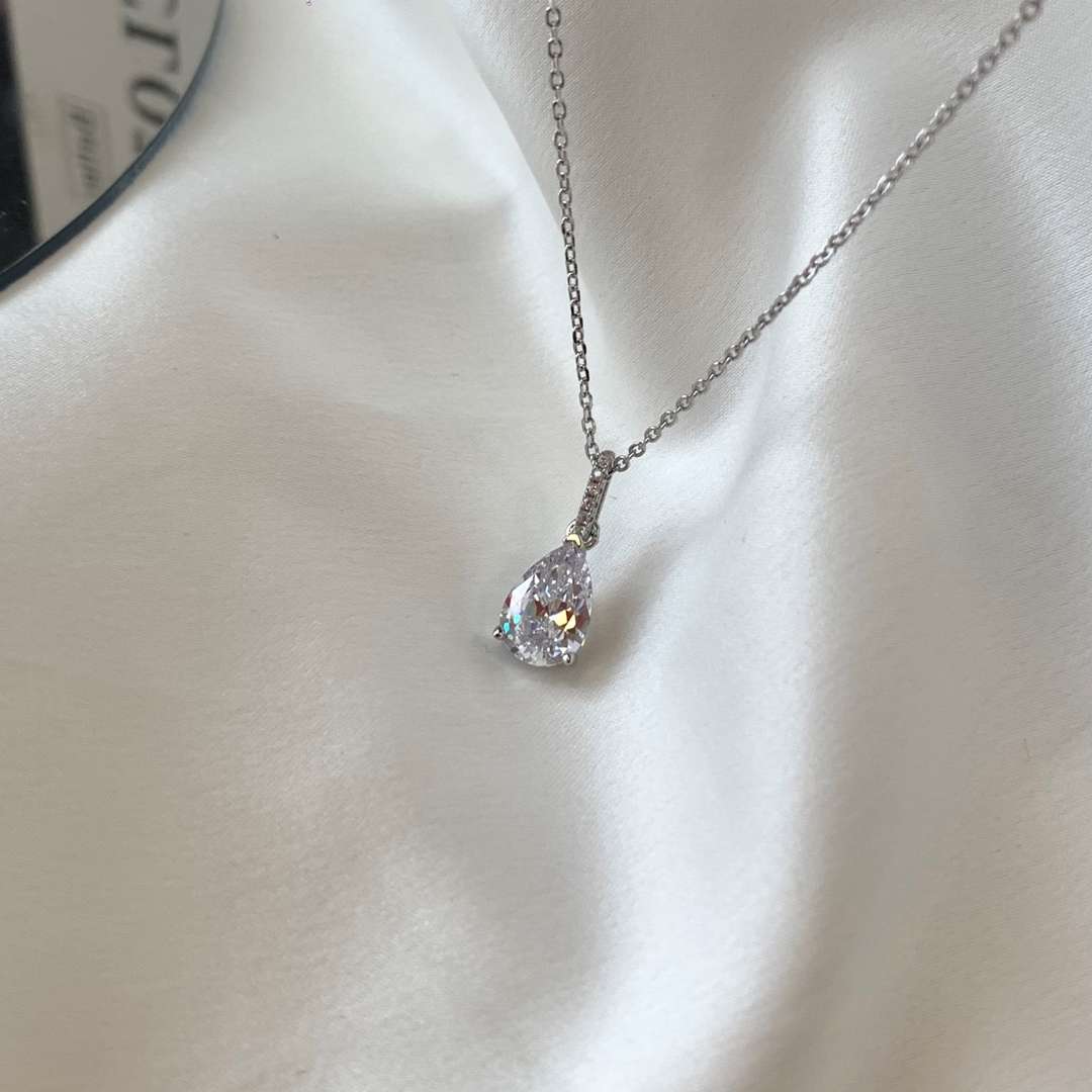 [Everoly JW]Delicate Water Drop Shape Fashion Necklace