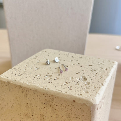 [Everoly JW]Delicate Solitaire Earrings