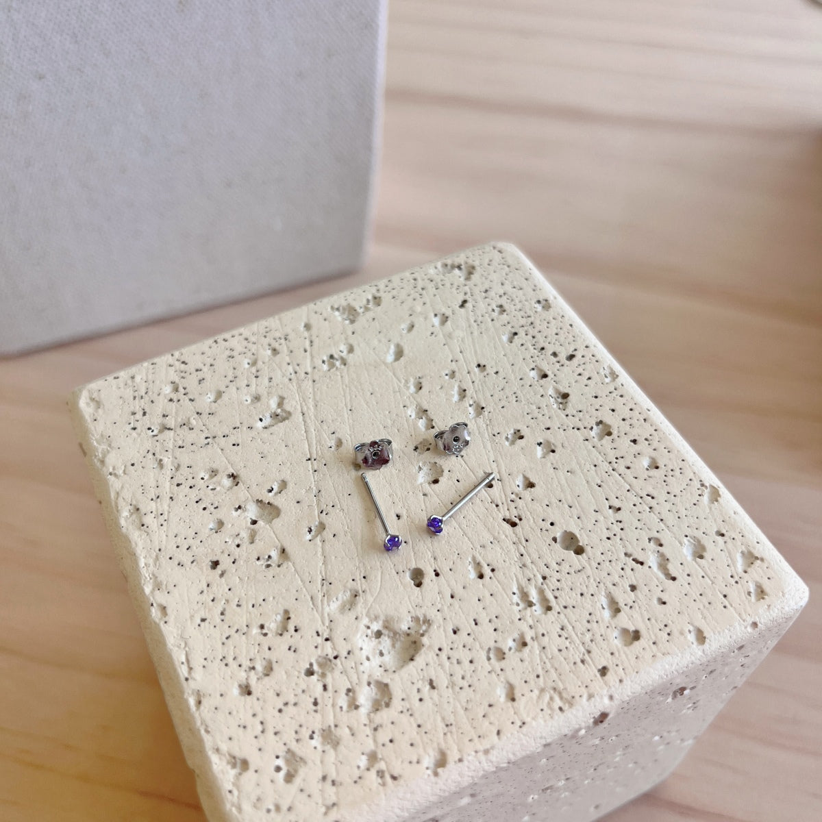 [Everoly JW]Delicate Solitaire Earrings