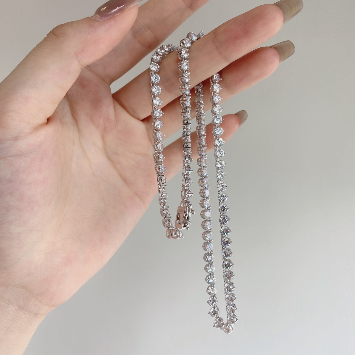 [Everoly JW]Ornate Heart Cut Tennis Necklace