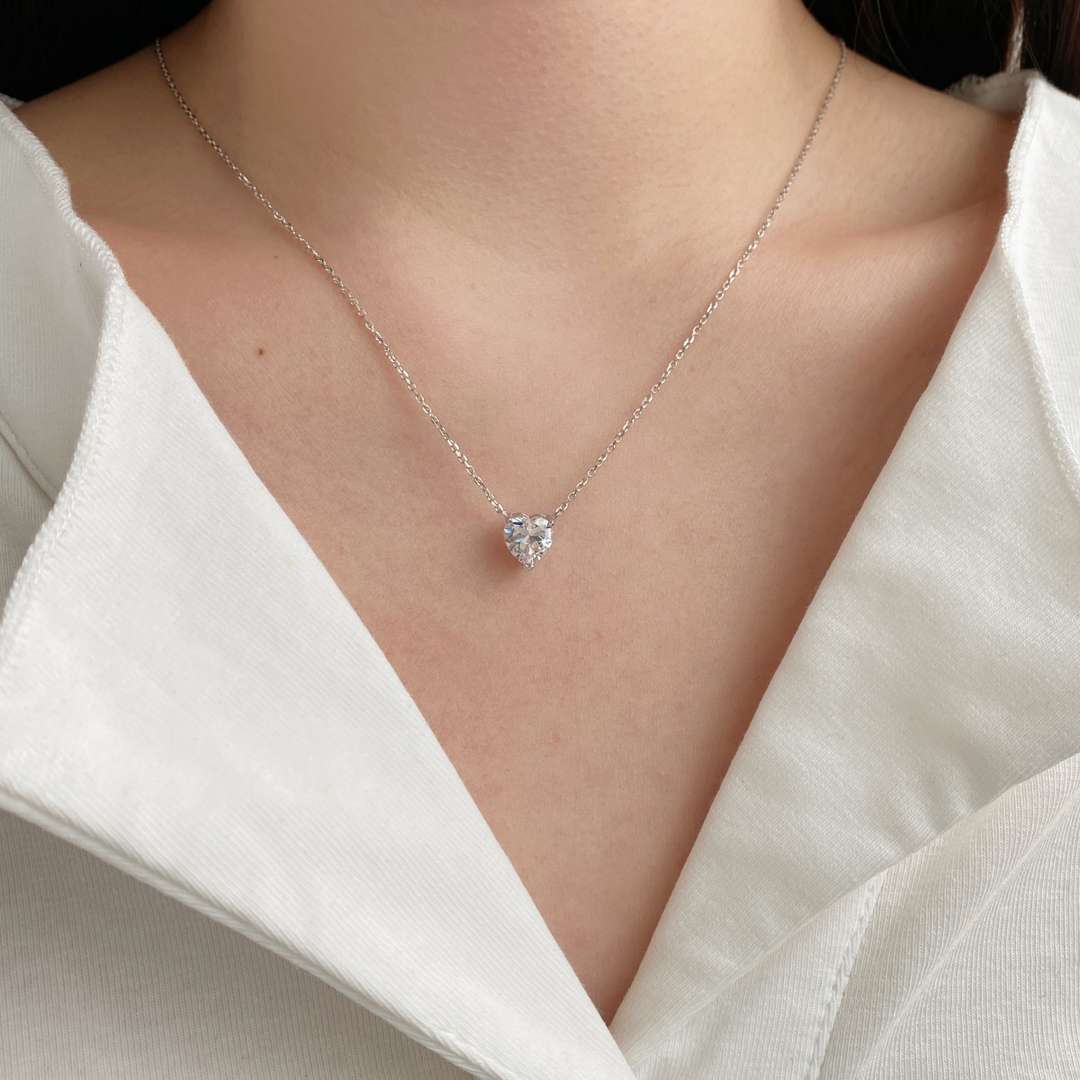 [Everoly JW]Heart Shape Main Stone Pendant Collarbone Necklace