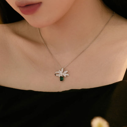 [Everoly JW]Luxurious Flower Shape Emerald Cut Necklace