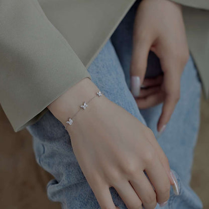 [Everoly JW]Radiant Butterfly Shape Necklace