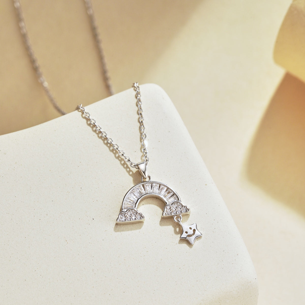 [Everoly JW]Unique Rainbow Star Necklace