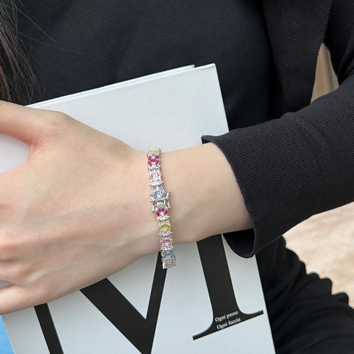 [Everoly JW]Delicate Colorful Multi Cut Party Bracelet