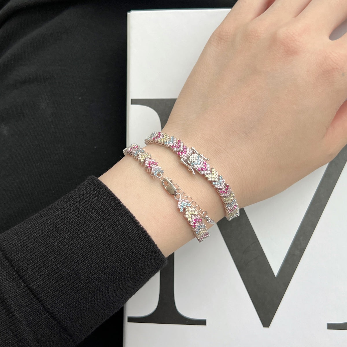 [Everoly JW]Ornate Sparkling Round Cut Party Bracelet