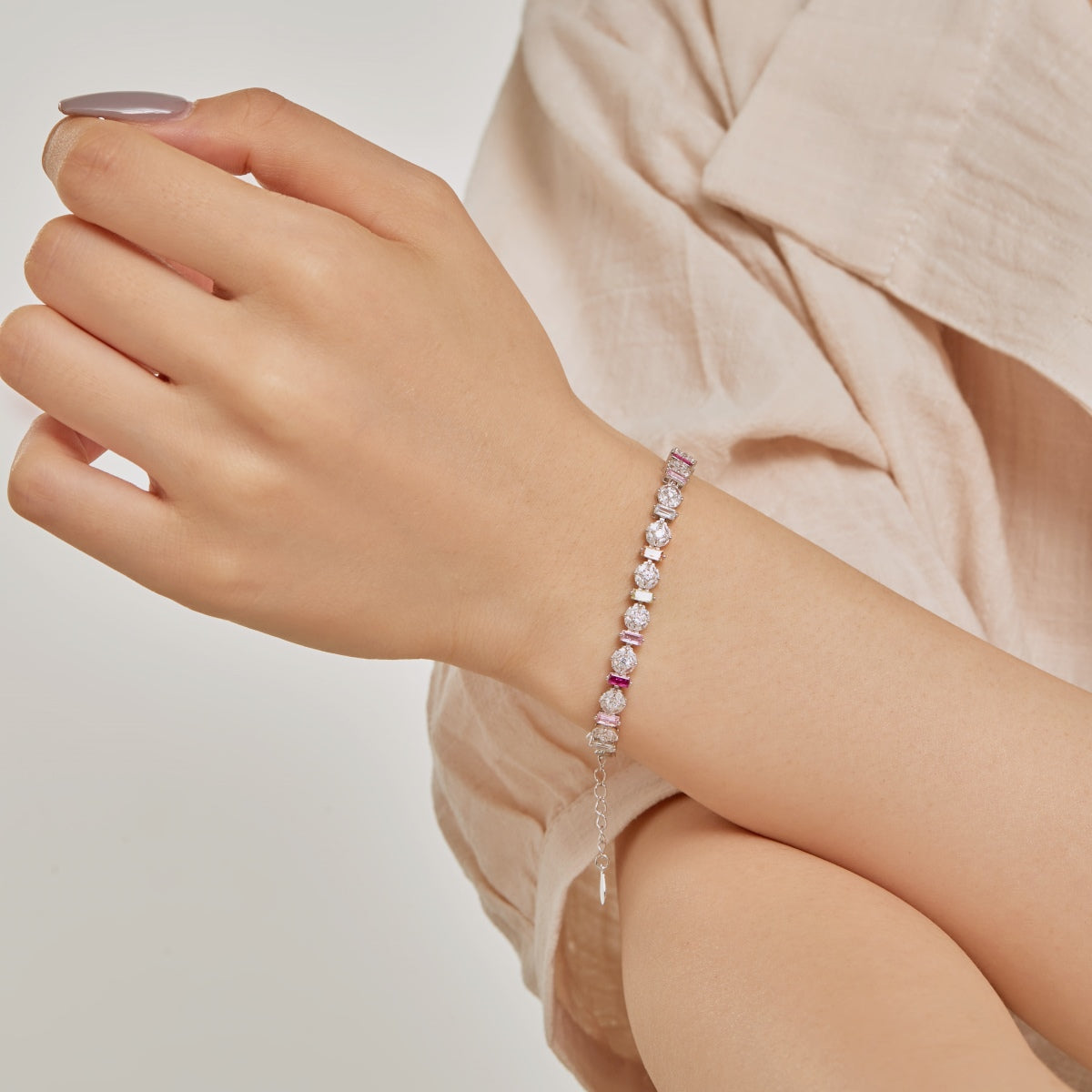 [Everoly JW]Radiant Colorful Round Shape Daily Bracelet