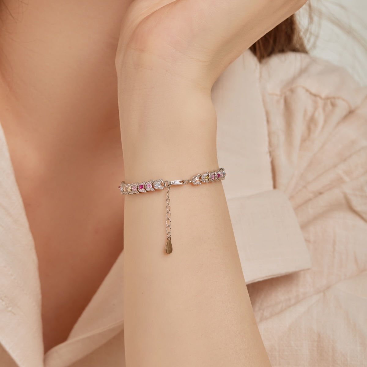 [Everoly JW]Delicate Colorful Multi Cut Daily Bracelet