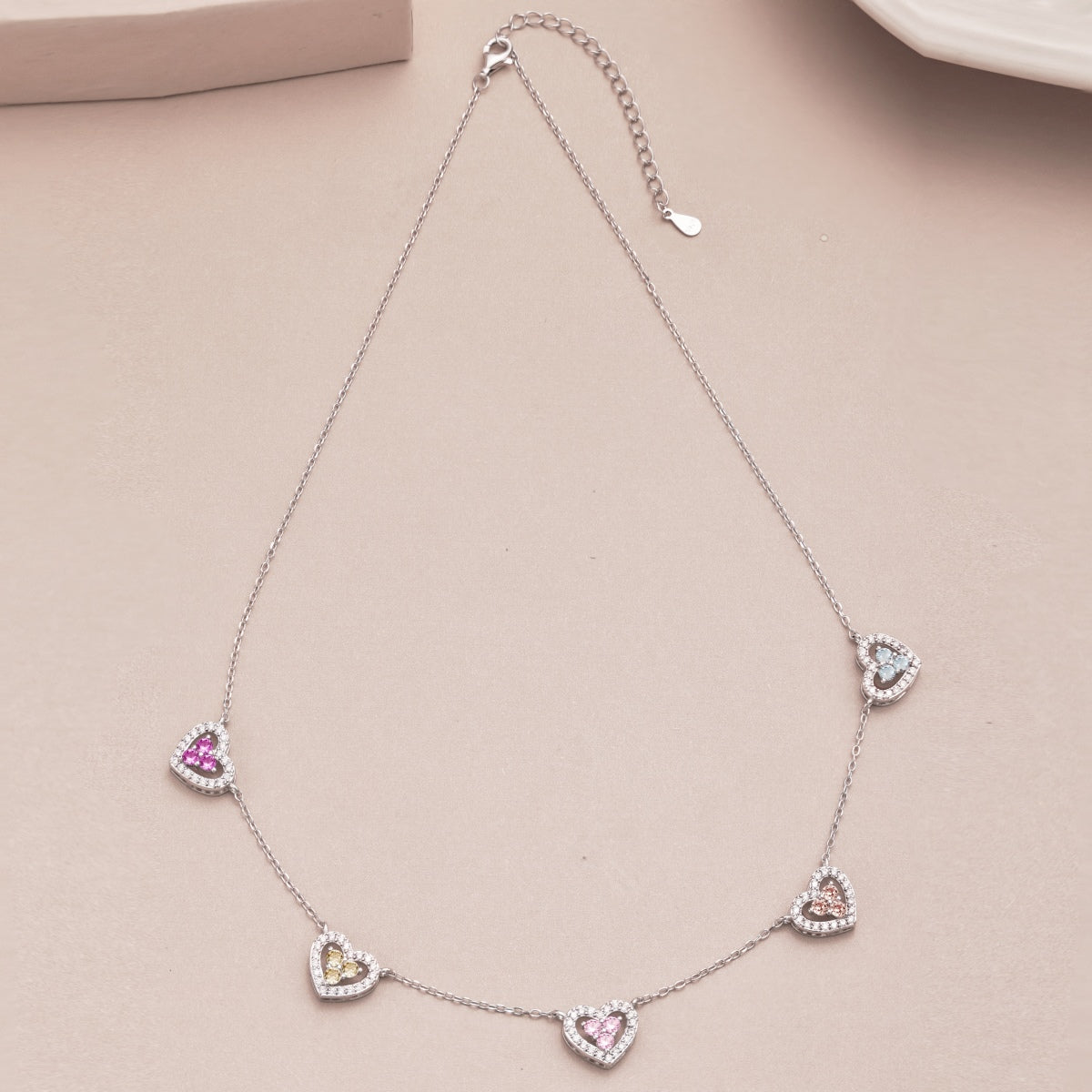 [Everoly JW]Sparkling Five Heart Necklace