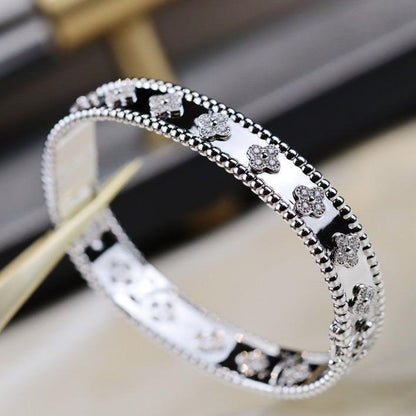 [Everoly JW]CLOVER BRACELET 8MM DIAMONDS