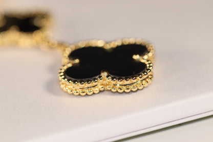 [Everoly JW]CLOVER EARRINGS GOLD ONYX MOP 3 MOTIF