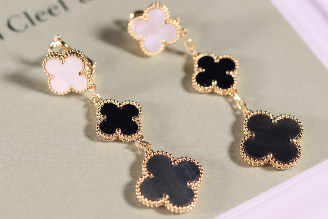 [Everoly JW]CLOVER EARRINGS GOLD ONYX MOP 3 MOTIF