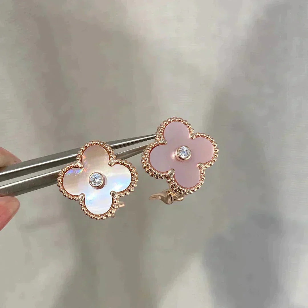 [Everoly JW]CLOVER MEDIUM 1 MOTIFS  PINK MOP DIAMOND EARRINGS