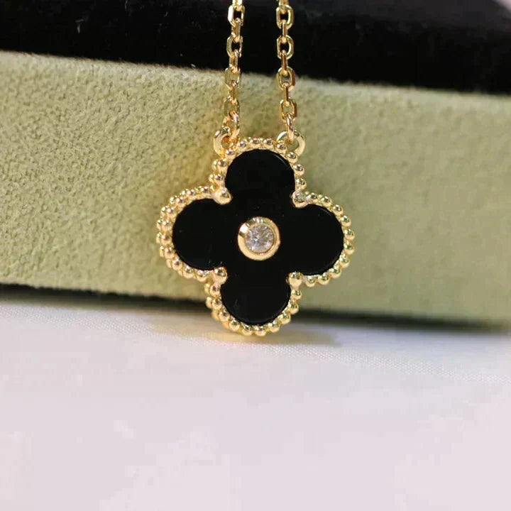 [Everoly JW]CLOVER 15MM DIAMOND ONYX NECKLACE