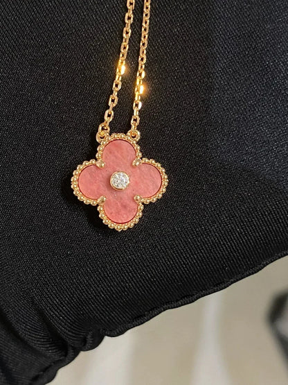 [Everoly JW]CLOVER 15MM DIAMOND RHODONITE NECKLACE