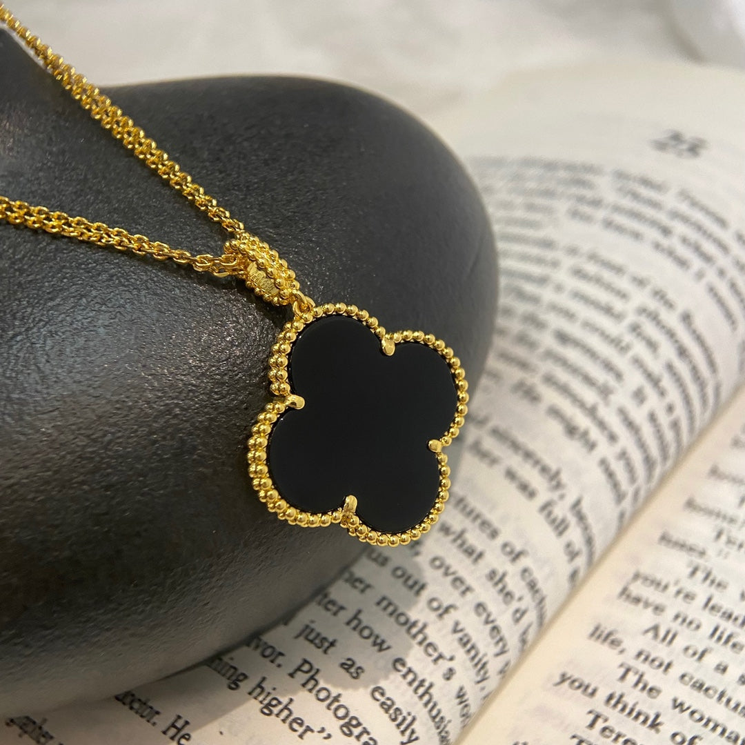 [Everoly JW]CLOVER 25MM NECKLACE GOLD ONYX