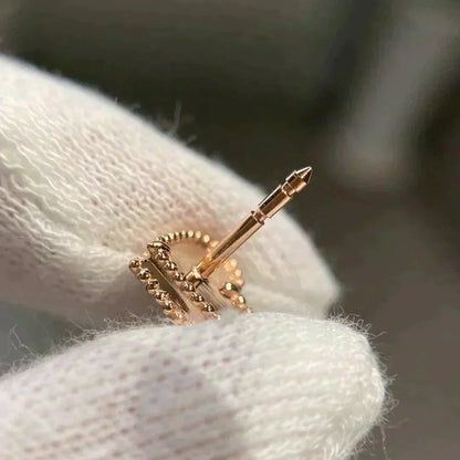 [Everoly JW]HEART CARNELIAN STUD EARRINGS