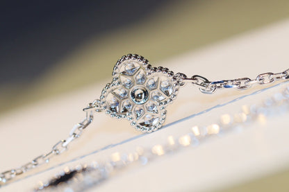 [Everoly JW]CLOVER 20 MOTIFS ONYX DIAMOND SILVER