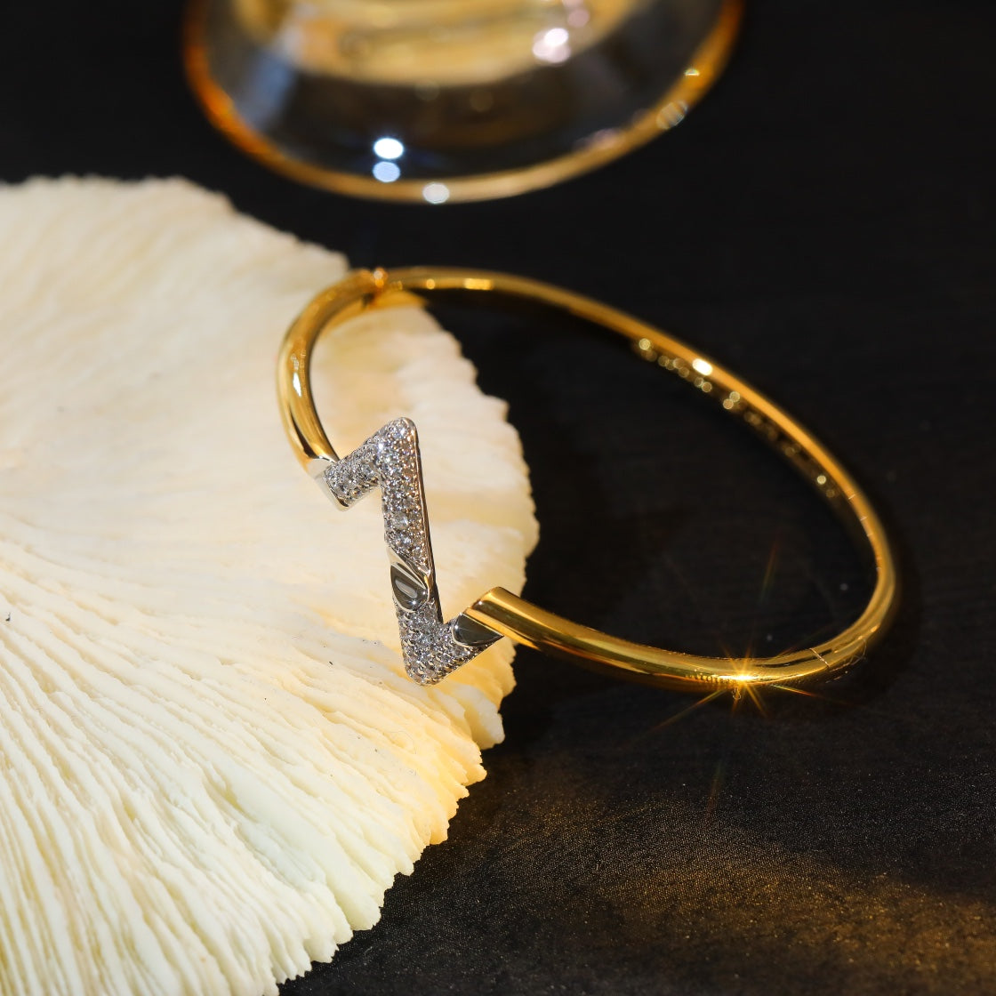 [Everoly JW]VOLTE UPSITE DOWN GOLD DIAMOND BRACELET