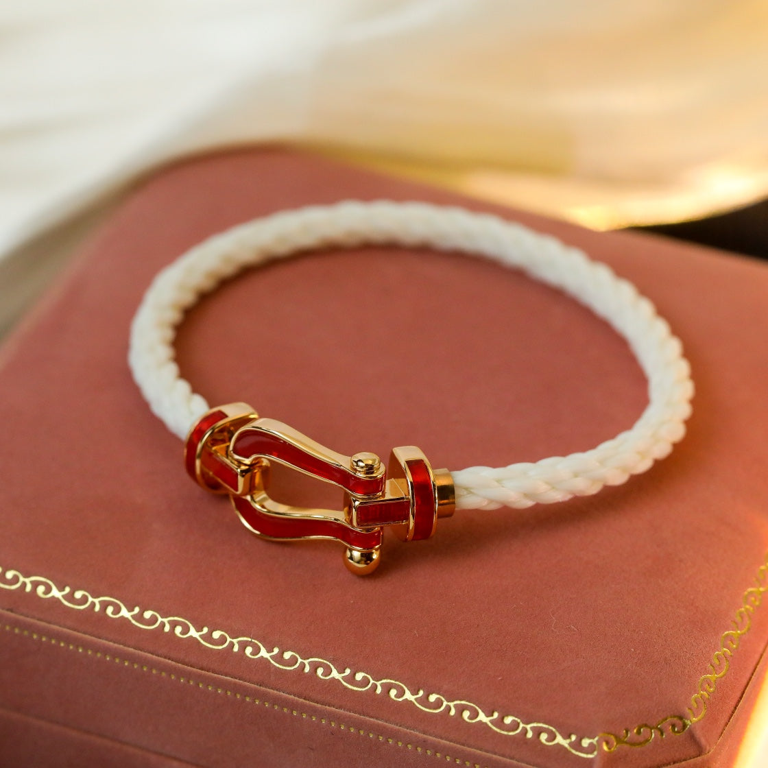 [Everoly JW]FORCE 10 WHITE TEXTILE DIAMOND PAVED