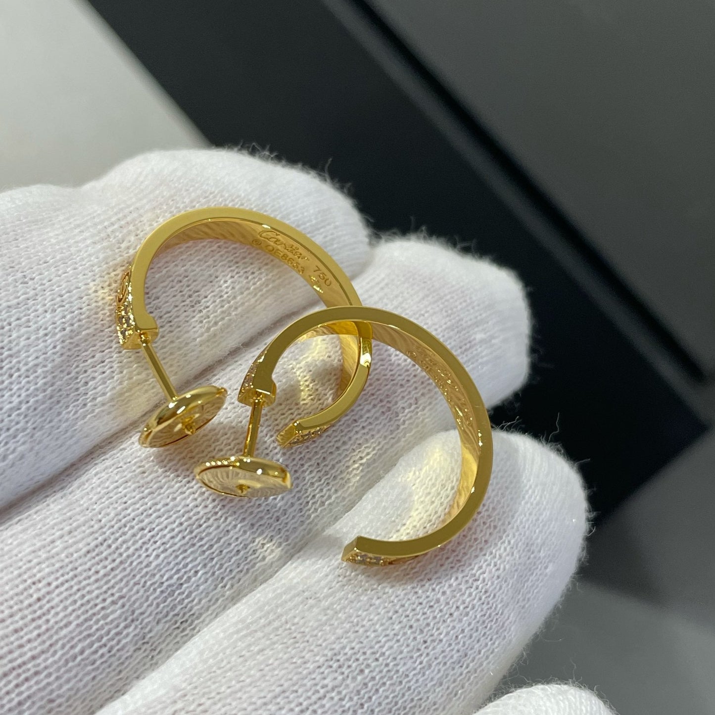 [Everoly JW]LOVE DIAMOND GOLD HOOP EARRINGS