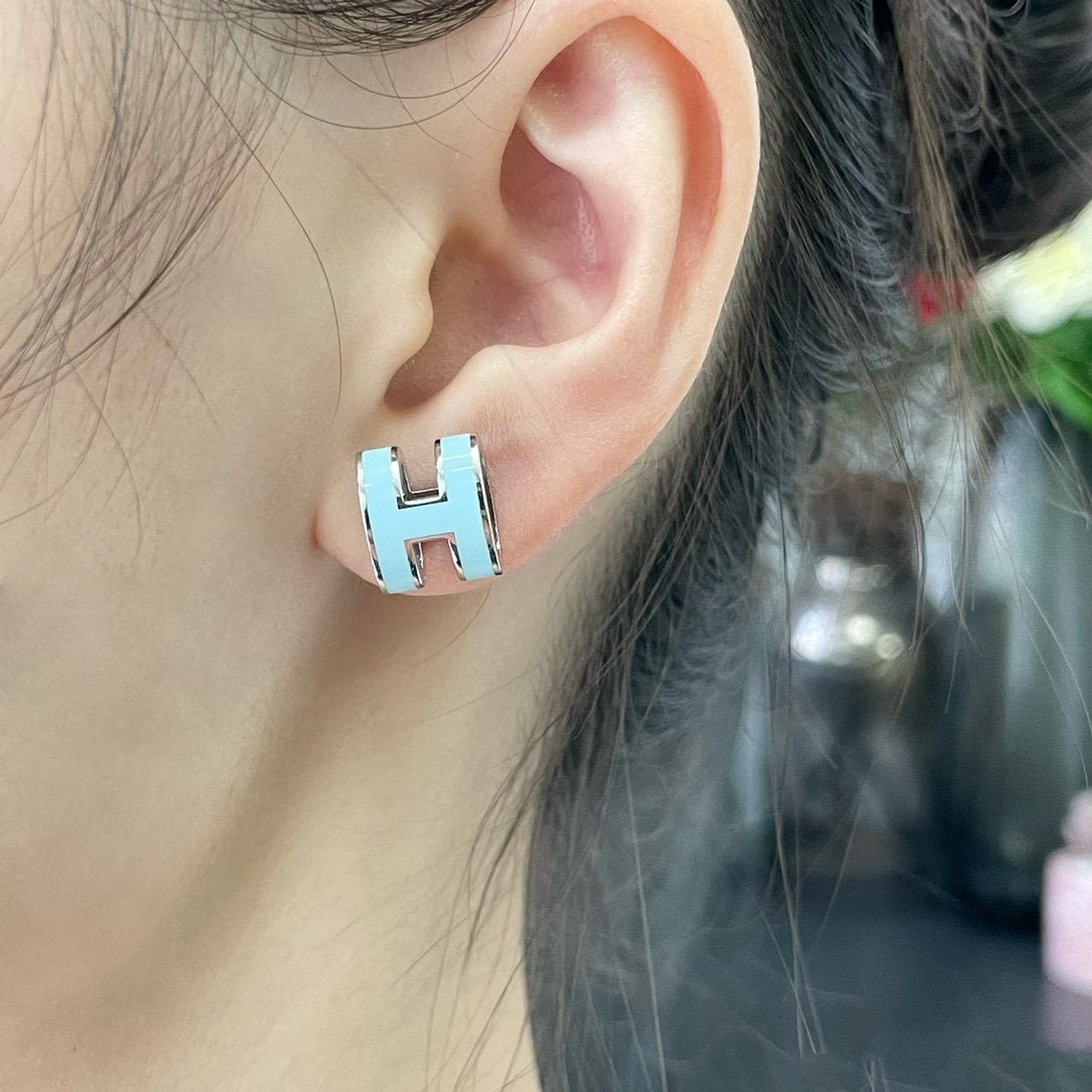 [Everoly JW]POP H SKY BLUE STUD EARRINGS