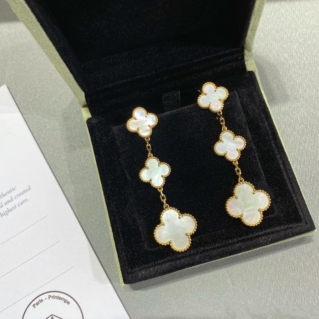 [Everoly JW]CLOVER MOP 3 MOTIFS GOLD EARRINGS