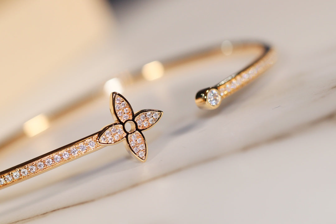 [Everoly JW]IDYLLE GOLD OPEN BRACELET DIAMOND PAVED