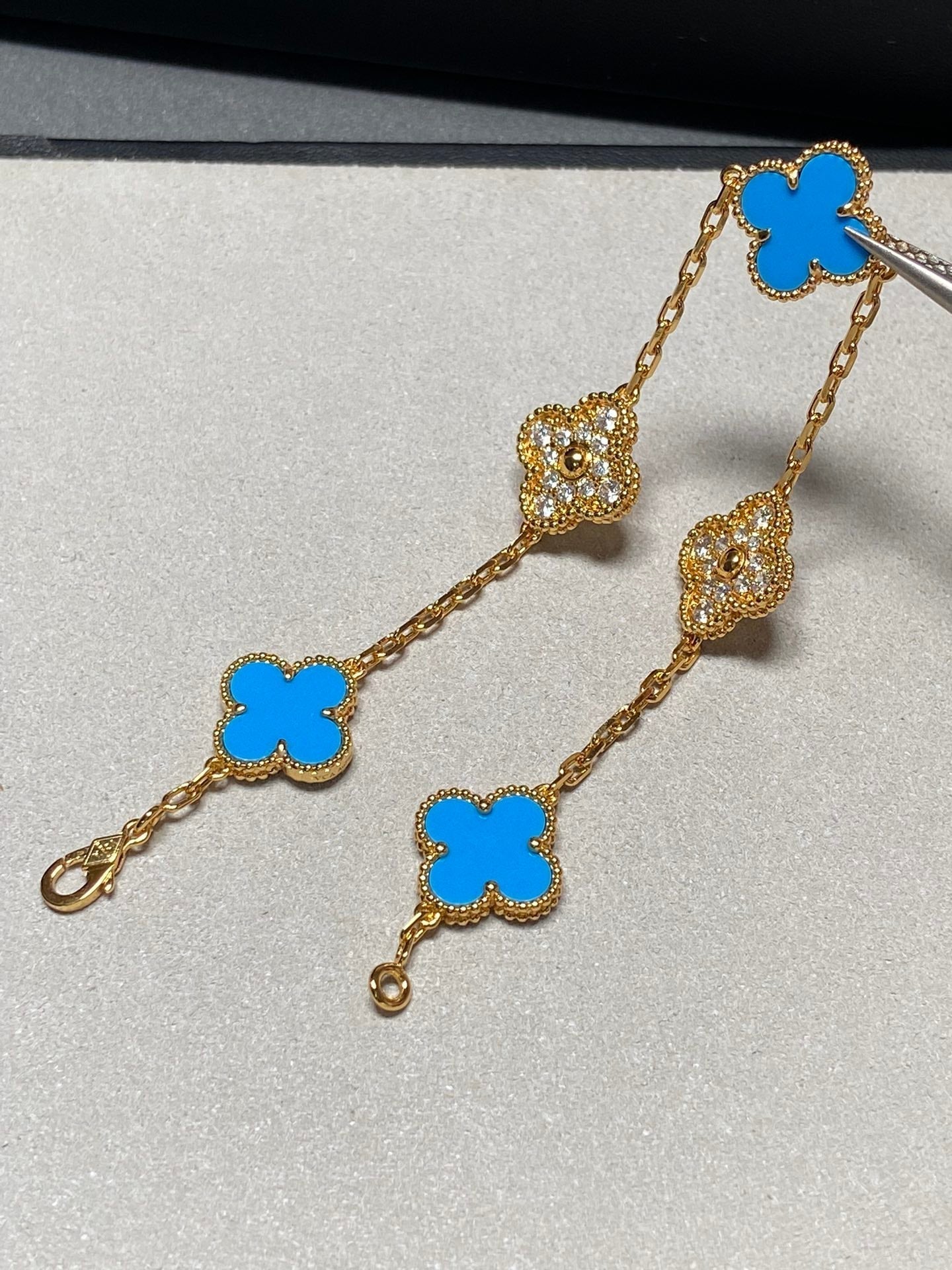 [Everoly JW]CLOVER 5 MOTIF BLUE CHALCEDONY DIAMOND GOLD BRACELET