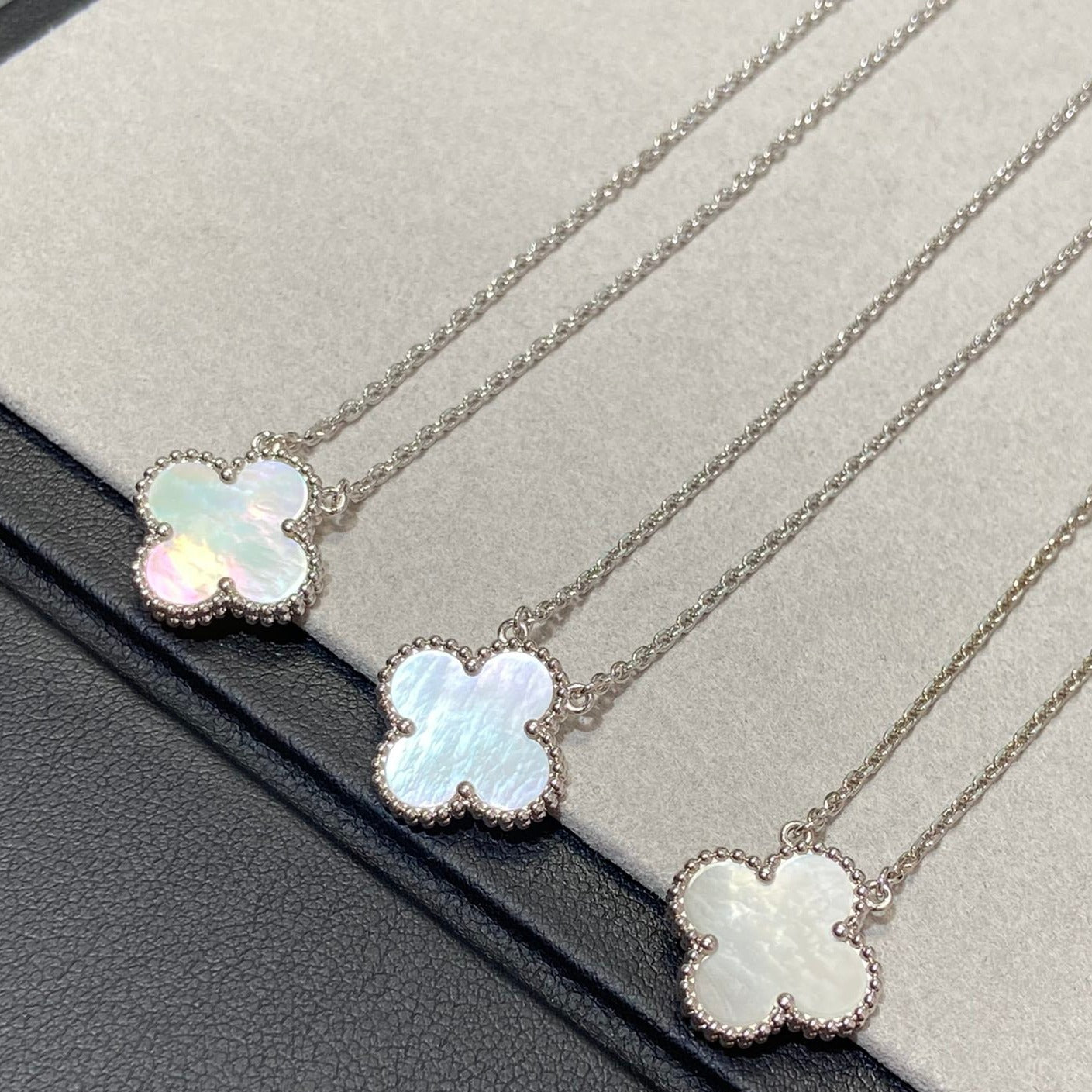 [Everoly JW]CLOVER 15MM MEDIUM WHITE MOP NECKLACE