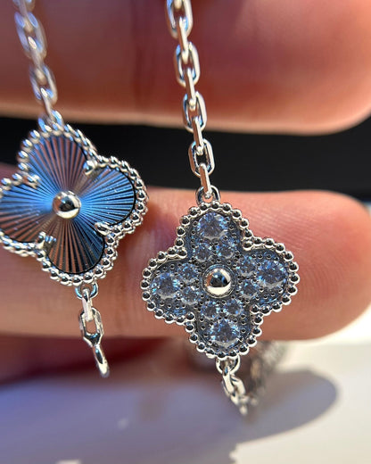 [Everoly JW]CLOVER 5 MOTIF SILVER DIAMOND BRACELET