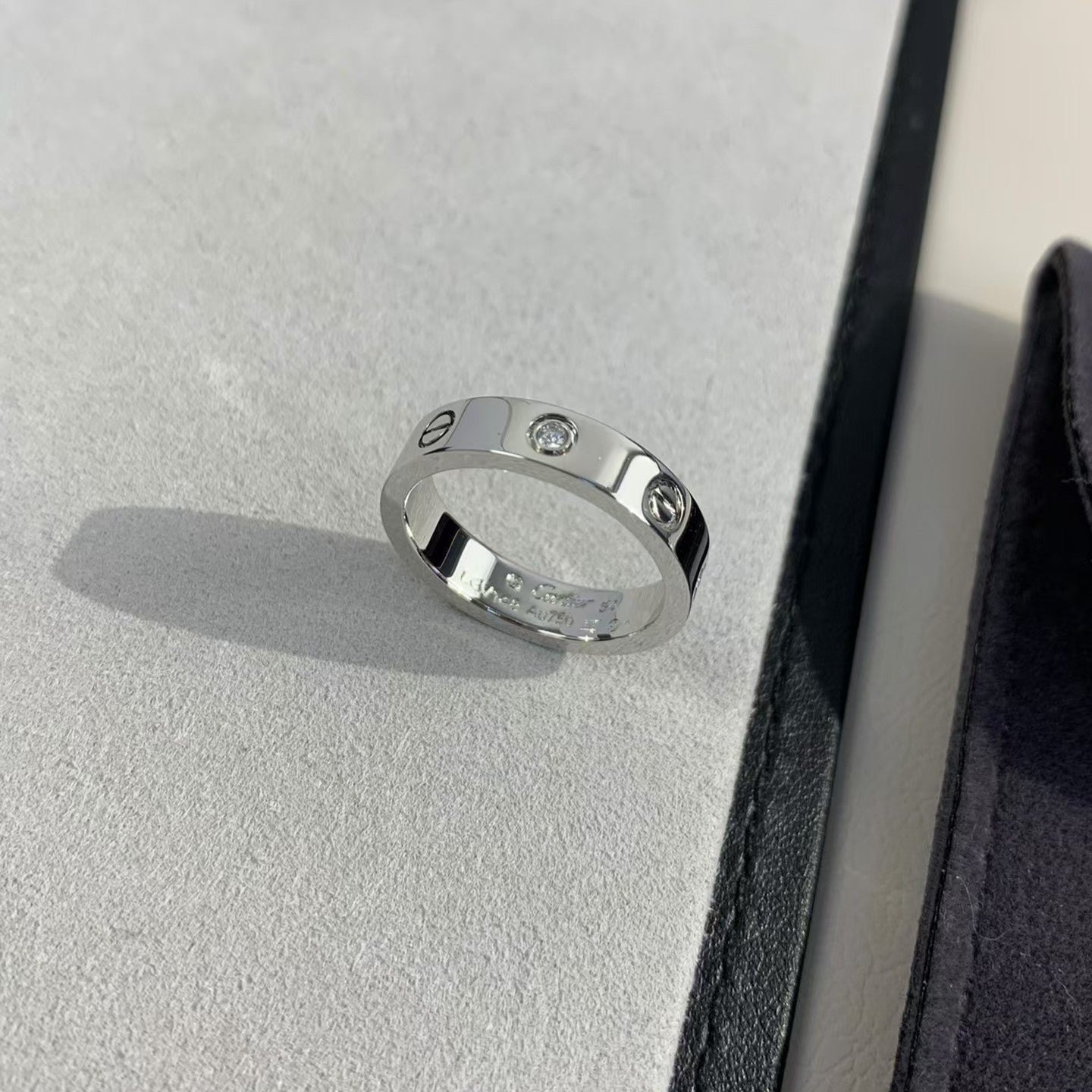 [Everoly JW]LOVE RING 4MM 1 DIAMOND SILVER