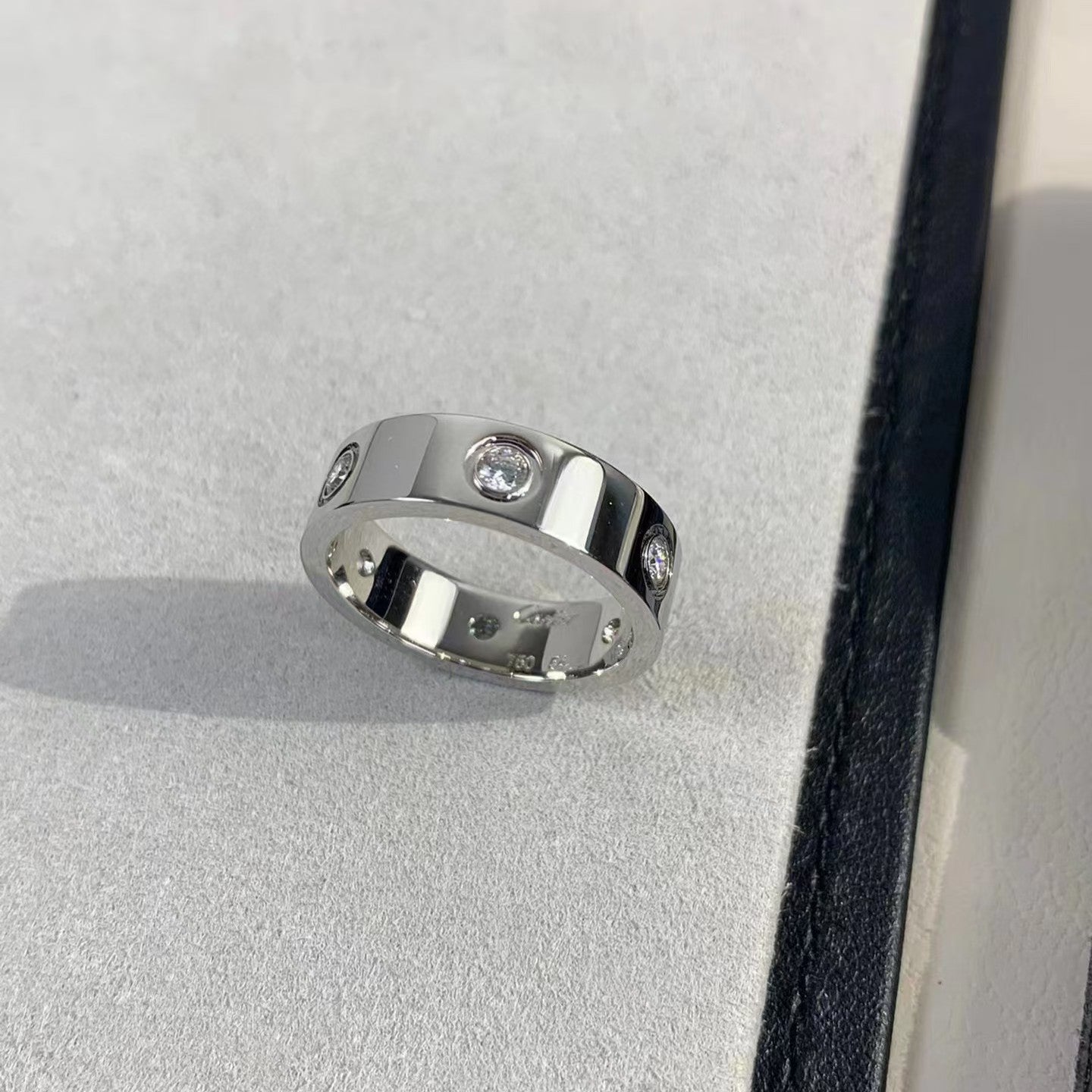 [Everoly JW]LOVE RING 5.5MM 6 DIAMONDS SILVER