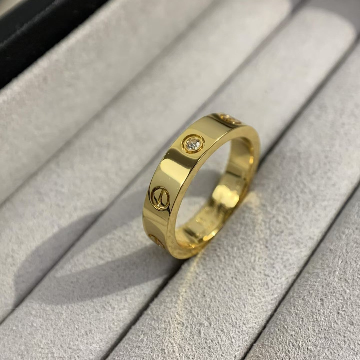 [Everoly JW]LOVE RING 4MM 1 DIAMOND GOLD