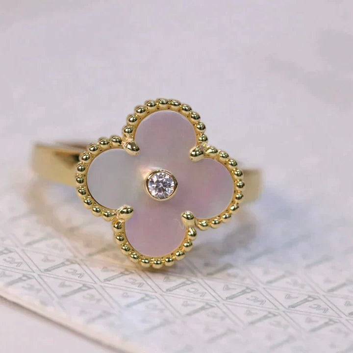 [Everoly JW]CLOVER PINK MOP RING GOLD DIAMOND