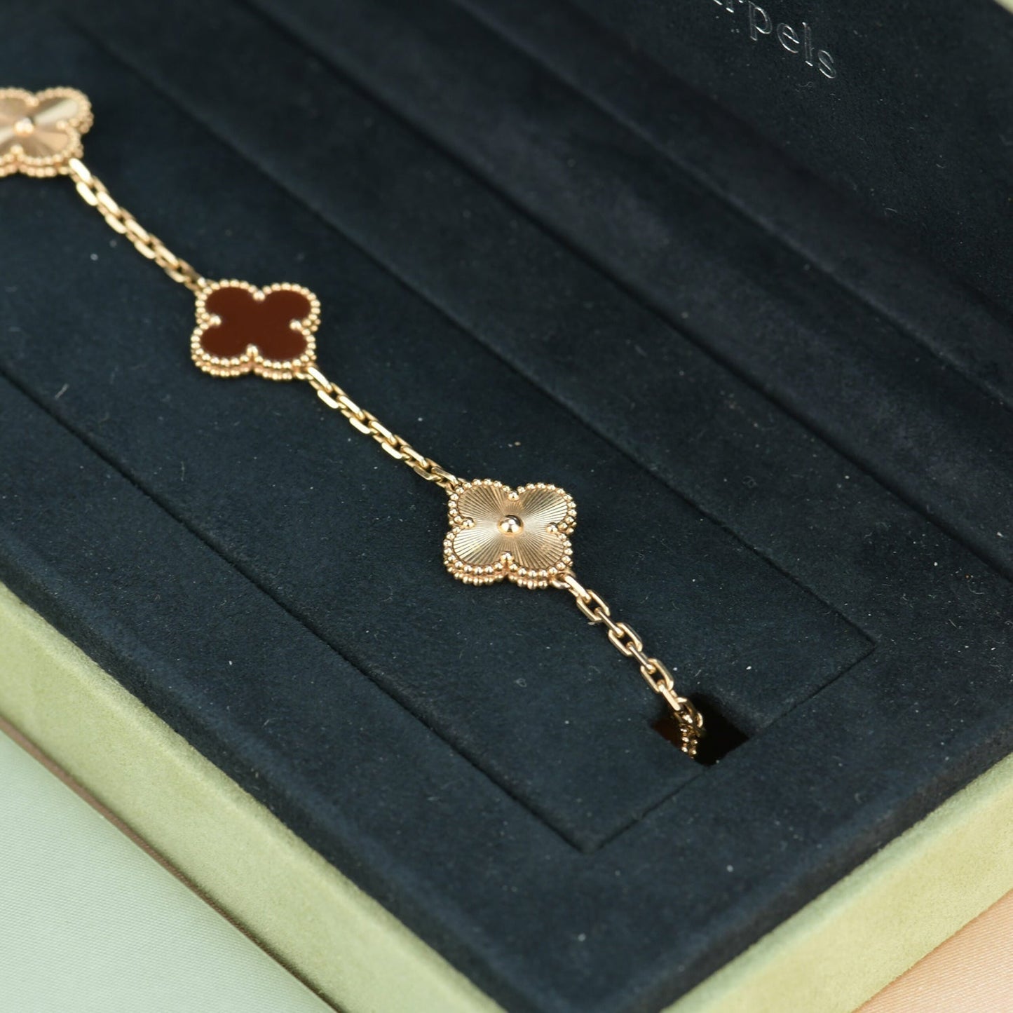 [Everoly JW]CLOVER  5 MOTIFS CARNELIAN GOLD BRACELET