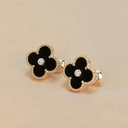 [Everoly JW]CLOVER MEDIUM 1 MOTIFS ONYX DIAMOND EARRINGS