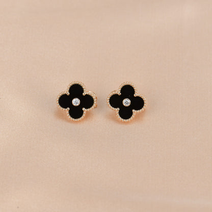 [Everoly JW]CLOVER MEDIUM 1 MOTIFS ONYX DIAMOND EARRINGS