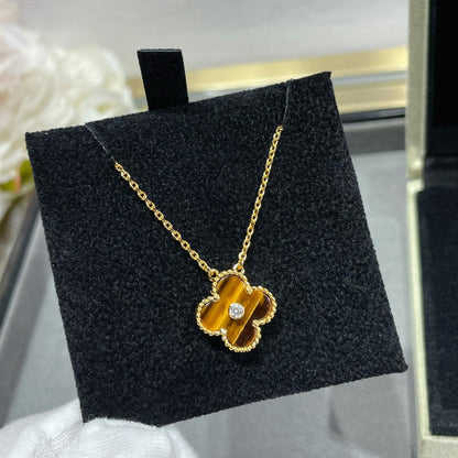 [Everoly JW]CLOVER 15MM DIAMOND AND YELLOW TIGER'S EYE AGATE necklace