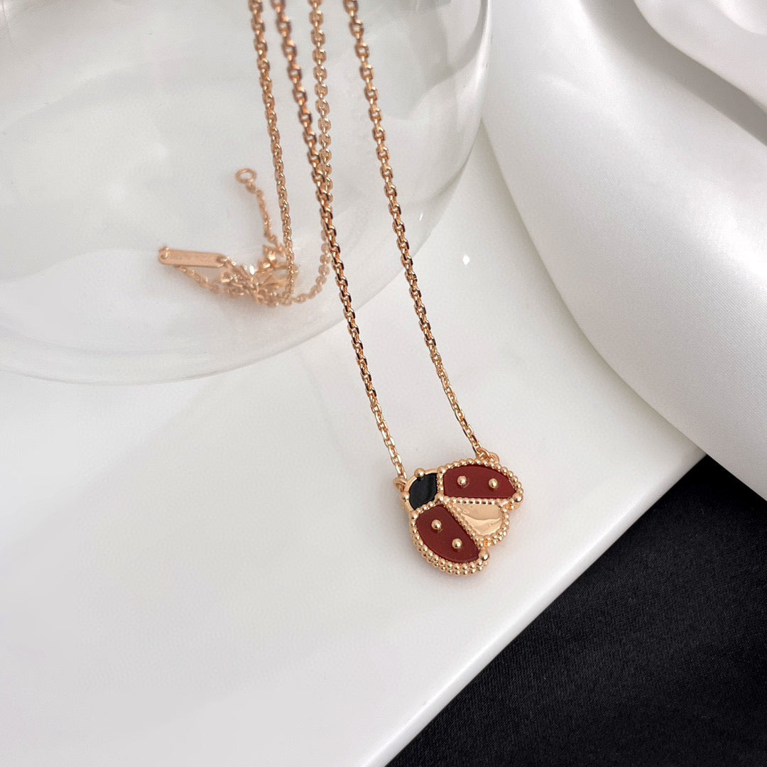 [Everoly JW]LUCKY  CARNELIANS LADYBUG NECKLACE