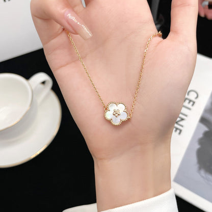 [Everoly JW]LUCKY WHITE MOP PLUM BLOSSOM  BRACELET