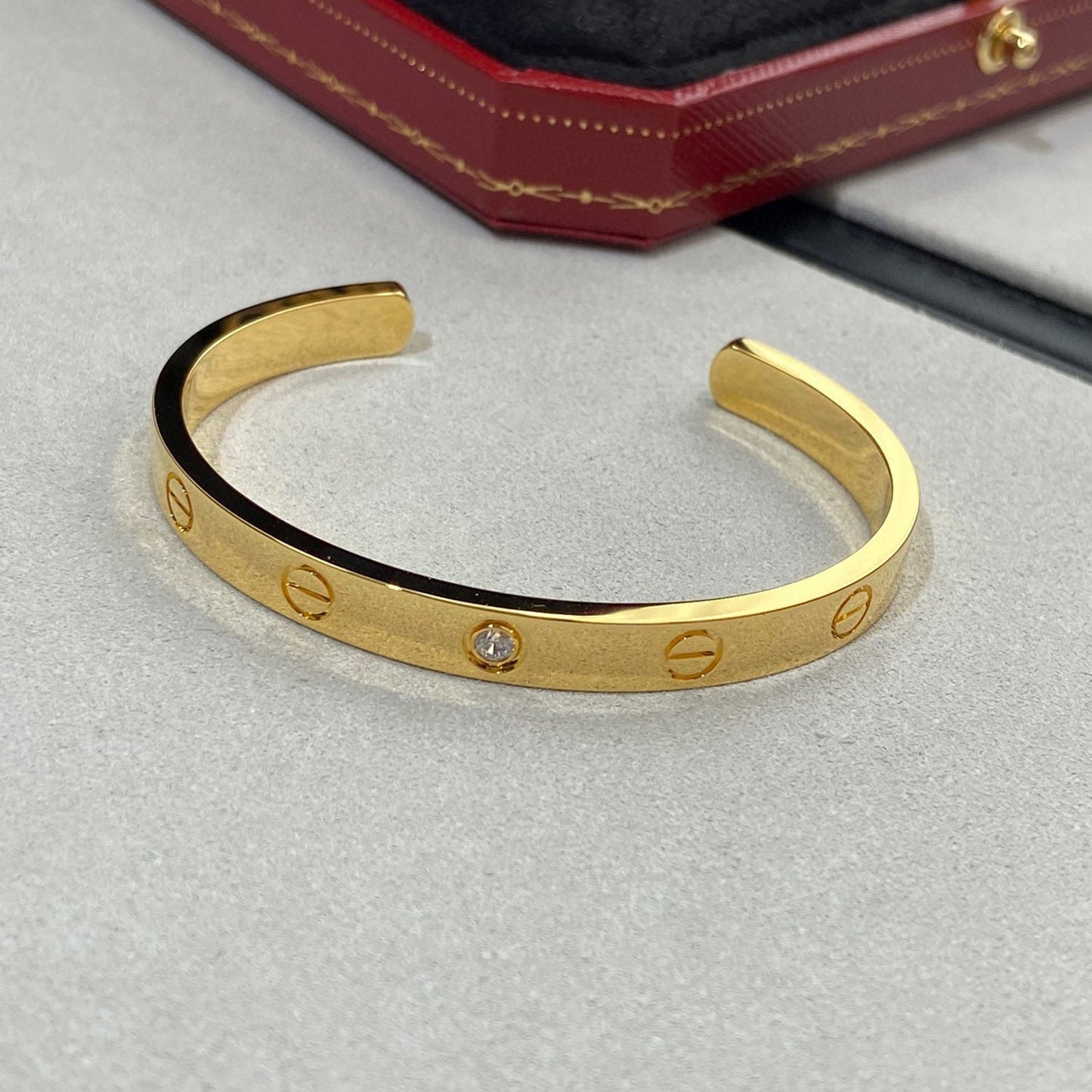 [Everoly JW]LOVE BRACELET 6.1MM 1 DIAMOND OPEN CUFF