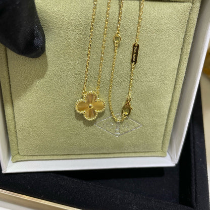 [Everoly JW]CLOVER 15MM LASER NECKLACE