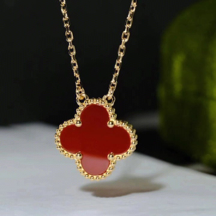 [Everoly JW]CLOVER 15MM CARNELIAN SINGLE FLOWER NECKLACE