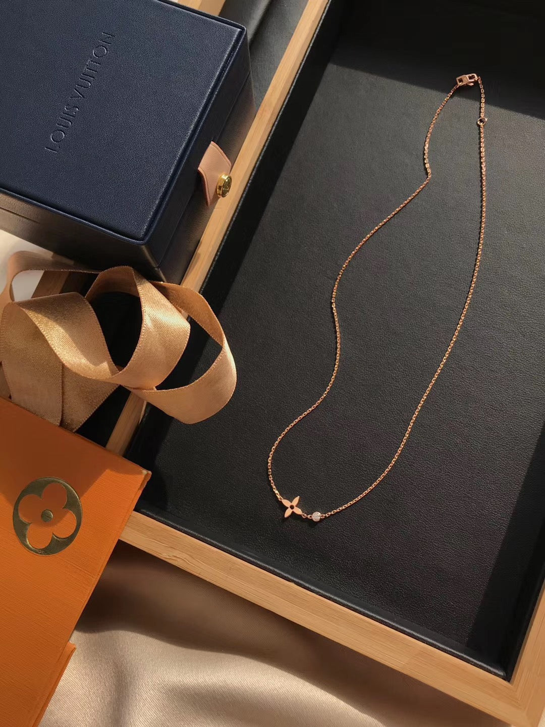 [Everoly JW]BLOSSOM PENDANT PINK GOLD AND DIAMOND