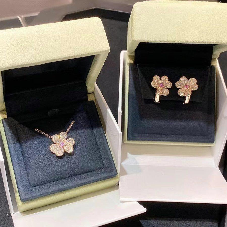 [Everoly JW]FRIVOLE PINK GOLD FLOWER DIAMOND EARRINGS